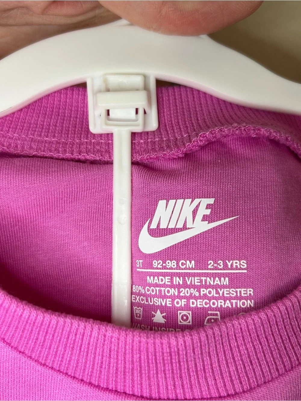 Nike Girls Pink Logo Tee - Picture 3 of 3